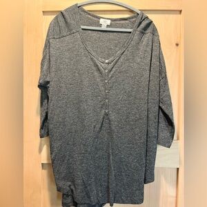 Old Navy size 3X dark gray 3/4 length sleeve shirt.